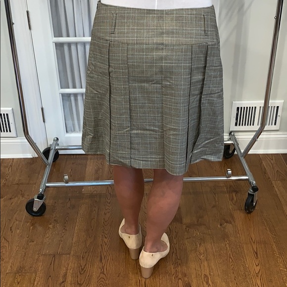 Skirt - Picture 2 of 3